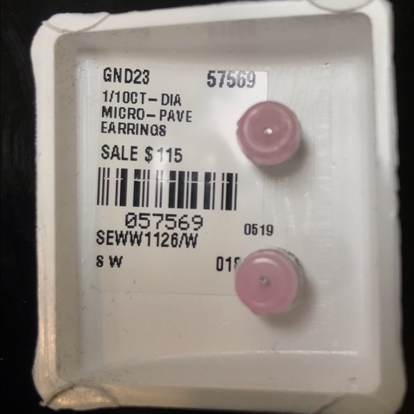 1/10 ctw Diamonds Earrings - Picture 2 of 2